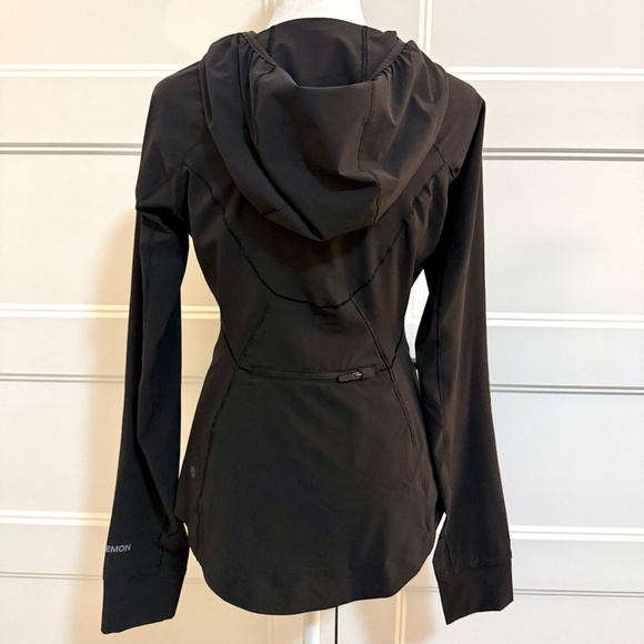 Lululemon Mist Over Windbreaker NWT - Picture 2 of 6